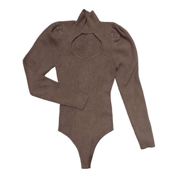 ASTR THE LABEL Front Cutout Sexy Gray Ribbed Bodysuit Size Small EUC Stretch - Picture 4 of 7